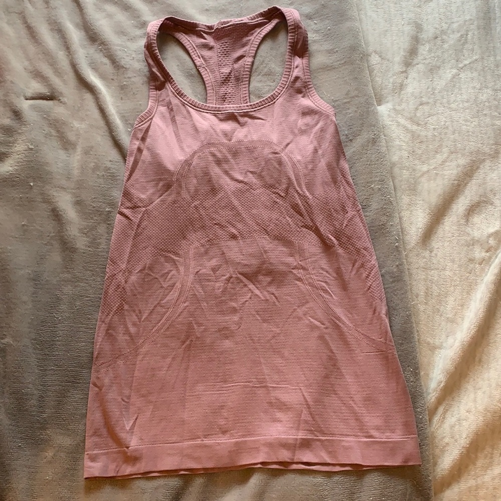 Lululemon pink tank top